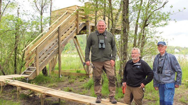 Tommy Aronsson, Bo Nilsson och Håkan Jernehov har varit pådrivande i fågeltornets tillkomst.