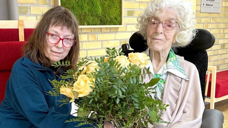 Dottern Katarina tillsammans med mamma Marianne på hennes 105-årskalas i tisdags.