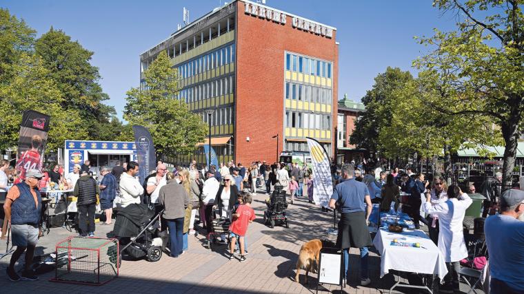 Försäljningen lossnade och över 300 rabatthäften såldes samma dag som evenemanget. &Ouml;ver 600 kuponger gick åt till Smaka på Lerums 14 matställen.