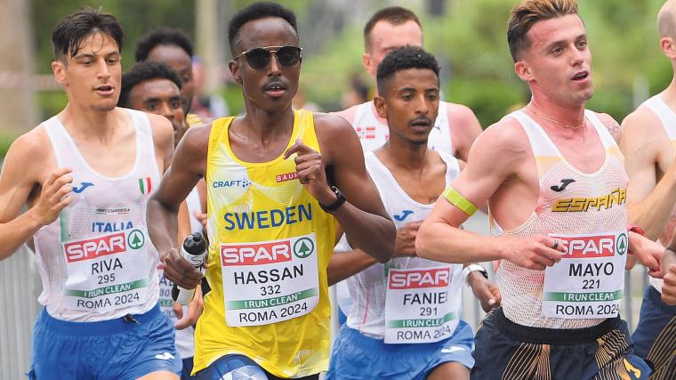 Suldan Hassan slog svenskt marathonrekord på sitt första lopp, och kvalade samtidigt in till OS.. Suldan sprang halvmaran på EM i Rom. Han slutade på 13:e plats.