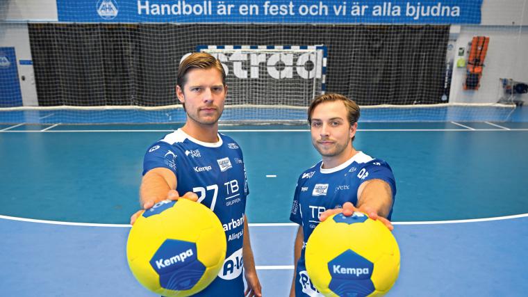 Nya värvningen August Wiger och trotjänaren Samuel Lindberg. Tillsammans vill de visa att Alingsås är att räkna med säsongen 2025/26