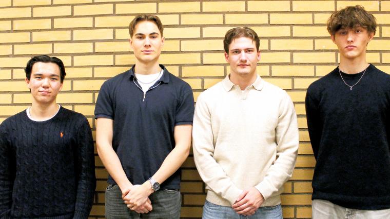 Elias Tossman Hansen, James Mattsson, Erik Höglind och Cornelis Montin går alla tredje året på Hulebäcks ekonomiprogram och driver sitt UF-företag genom kursen entreprenörskap.