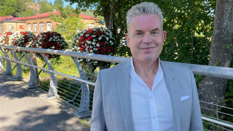 Sverigedemokraten Timothy Tréville står som nummer två på partiets valsedel i valet till Partilles kommunfullmäktige.