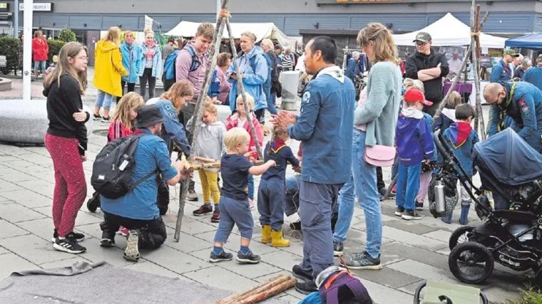 Nästa lördag 16 september är det skördefest på Mjörnbotorget i Gråbo.