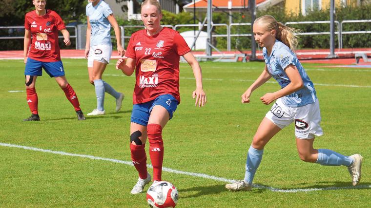 Sofia Annerström gjorde två fina mål när Sävedalen slog IF Viken med 6 – 0.