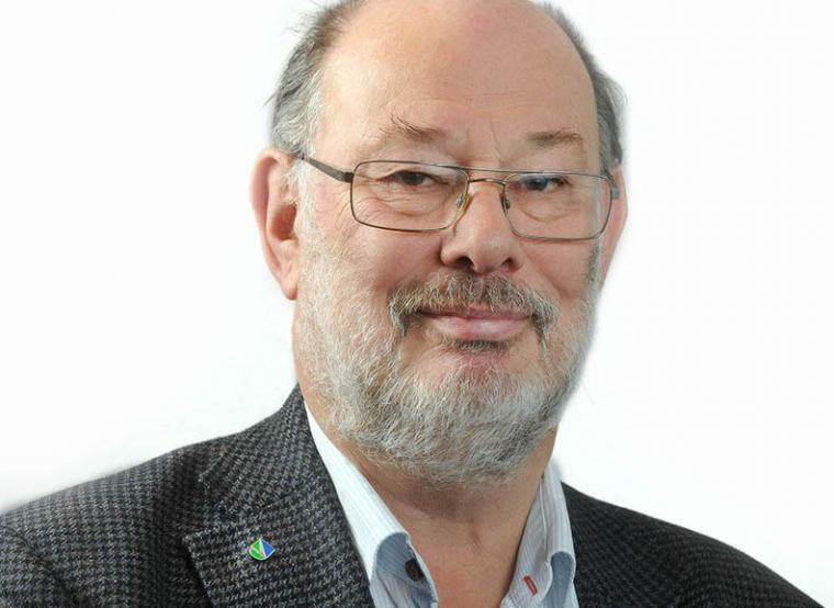 Anders Halldén (Liberalerna) är ledamot i kommunfullmäktige, ersättare i kommunstyrelsen samt styrelseordförande för Förbo AB. Han står som nummer ett på partiets valsedel i valet till kommunfullmäktige i Härryda.