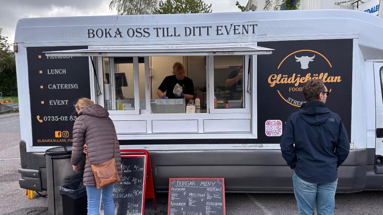 Flera Foodtrucks var på plats och serverade en massa gott till hungriga besökare.