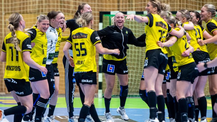 Sävehof fick jubla efter segern med 26-22 och sammanlagt 3-1 i matcher
