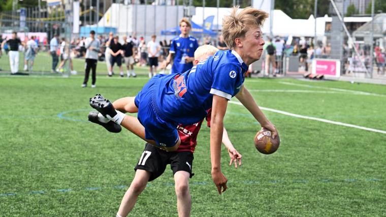 Alfred Lindblad var på spelhumör under onsdagens match mot danska VRI.