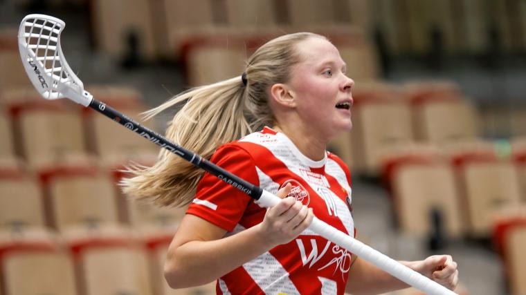 Emma Stenberg gör fem av Pixbos sju mål i segermatchen mot Karlstad.