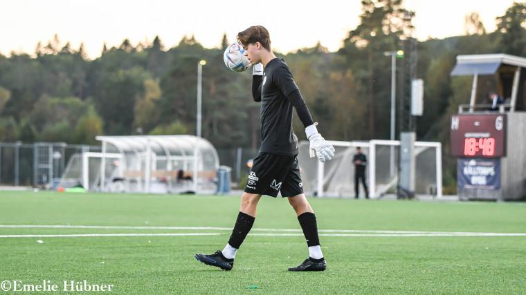 Melker Strömberg debuterade för sitt Landvetter IS i fredags.