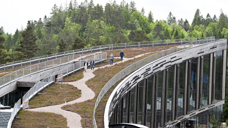 Promenadtaket liknar operahuset i Oslo, som också är ritat av arkitektbyrån Snøhetta.