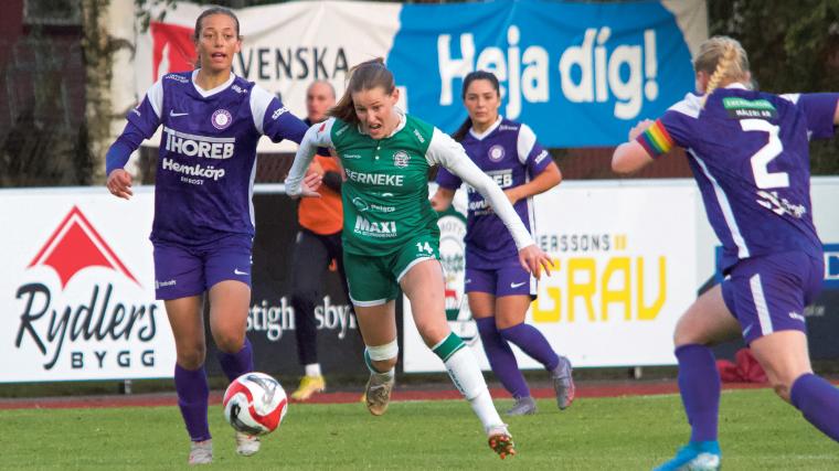 Alingsås IF:s Ina &Ouml;sterlind i mötet med Jitex på Mjörnvallen före sommaruppehållet då det blev hemmavinst med 3 – 1. I lördags möttes lagen igen i Mölndal, då blev det ånyo tre AIF-poäng efter en 3 – 0-viktoria.