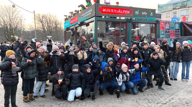 Efter tre timmar var eleverna på plats hos Musikkhjälpen på Kungstorget. En 1,1 mils lång vandring.