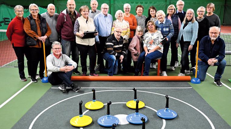 Vid första träningstillfället för den nybildade föreningen kom det tio personer, men nu har Lerums mattcurling inte mindre än 28 medlemmar och de flesta spelar varje tisdag.