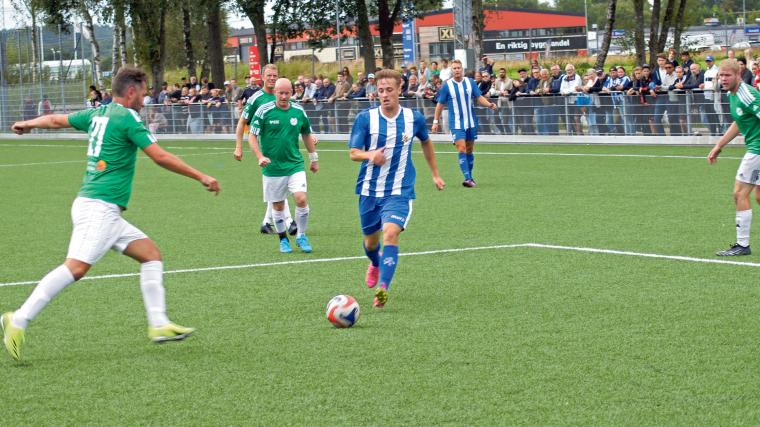 Mellan 1 000 och 1 500 personer besökte LPE idrottspark under jubileumsdagen. Oldboysmatchen mellan Lekstorps IF och IFK Göteborgs legendarer var det största dragplåstret.