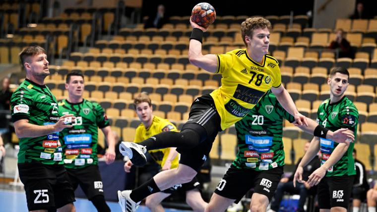 Oli Mittun stod för nio fullträffar mot FH Hafnarfjördur, det räckte inte utan Sävehof förlorade med 30-34.