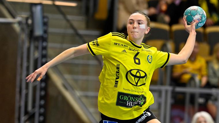 Ida Sembe gör sex mål i segermatchen mot Kungälv. Nu står det 2-0 i matcher, först till tre segrar.
