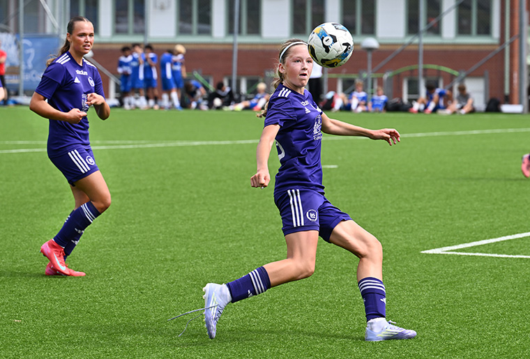 Partille 2025 07 16  Björndammen i Furulund som är värd för Gothia Cup i år  Lerum mot Canada.