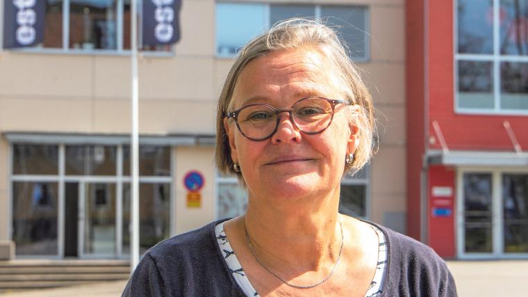 Ulrica Carlsson, aktivitetspedagog på vård- och omsorgsförvaltningens förebyggandeenhet, är en av 13 kommunanställda som jobbar med förebyggande arbete för äldre.