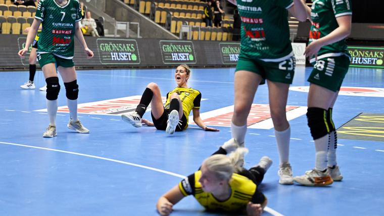 Det blev platt fall i Partille Arena när Skuru slog ut Sävehof ur Svenska cupen med totalt 54 - 49 efter en riktigt dålig första halvlek.