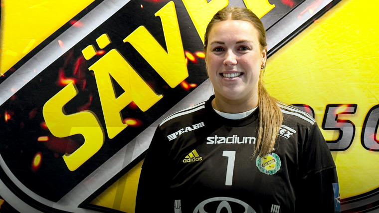 Sävehof presenteade på fredagsförmiddagen en ny målvakt till damlaget. Elin Lindblom har signerat ett kontrakt med mästarklubben nästa säsong.