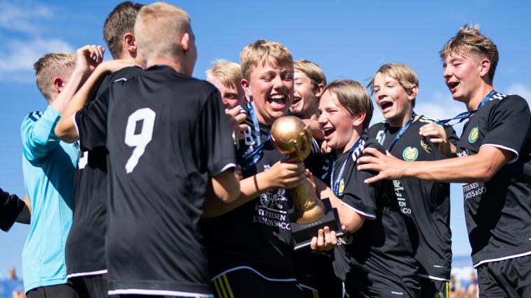 Det blev en spännande match för pojkar 14 som besegrade Zagreb och tog klubbens fjärde guld.