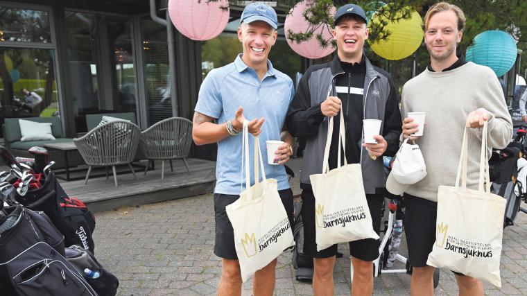 Pontus Wernbloom, Victor Leksell och Carl Déman var minst sagt glada för att delta i årets Barngolf.