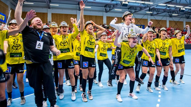 Nytt SM-guld för Sävehof som vänder finalserien och vinner tre raka matcher. Nu är laget från Partille bäst genom tiderna med 16 SM-guld.
