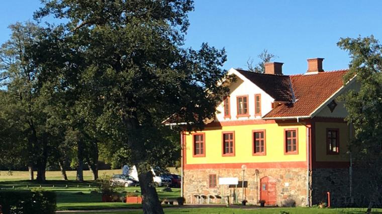 Näästan som på rivieran lovar Mats Jansson och Lena Nilsson att det blir till sommaren på Nääs.