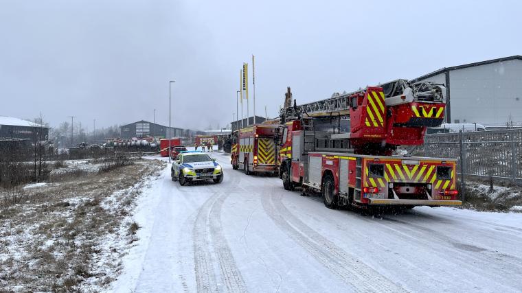 &Aring;tminstone nio fordon från Räddningstjänsten Storgöteborg befann sig i industriområdet under onsdagsmorgonen.