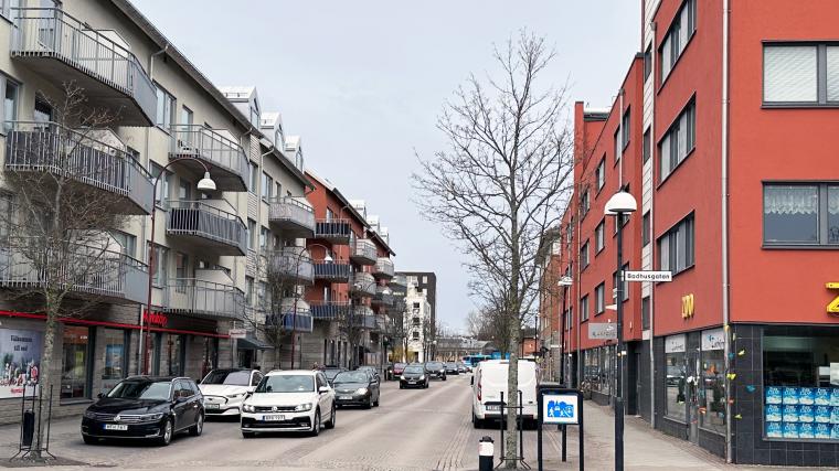 Priserna på bostadsrätter vänder upp i Härryda trots ökande räntor.